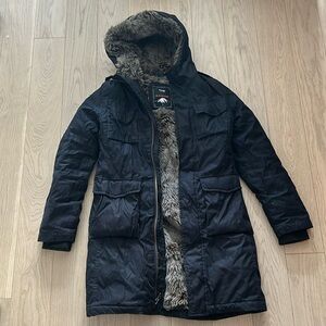 Aritzia TNA Blackcomb parka